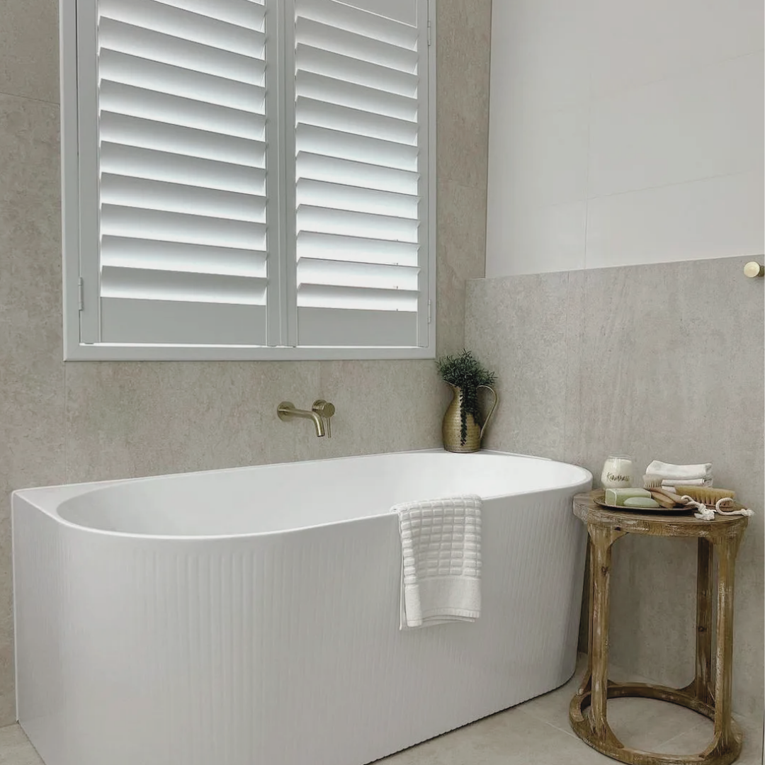 Noosa Bath Gloss White (Multifit) 1700mm
