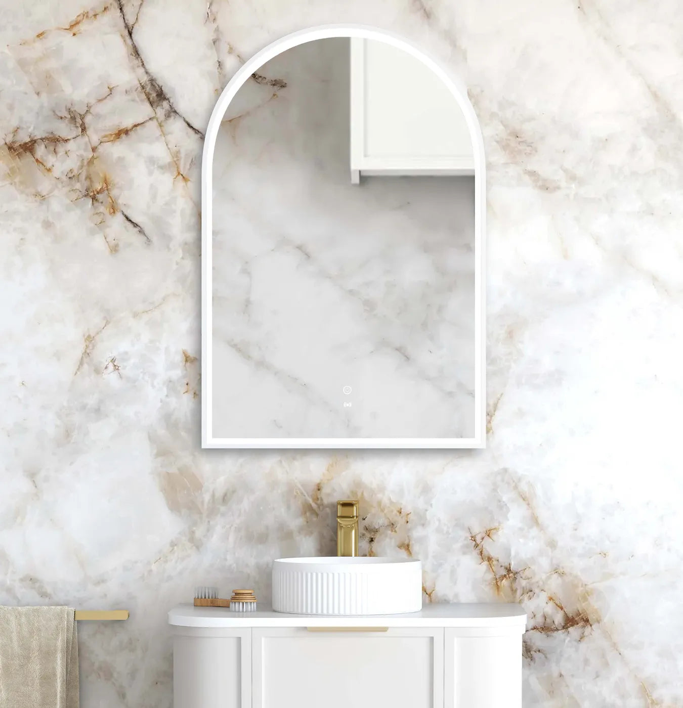 LED Archie 900x600 Mirror